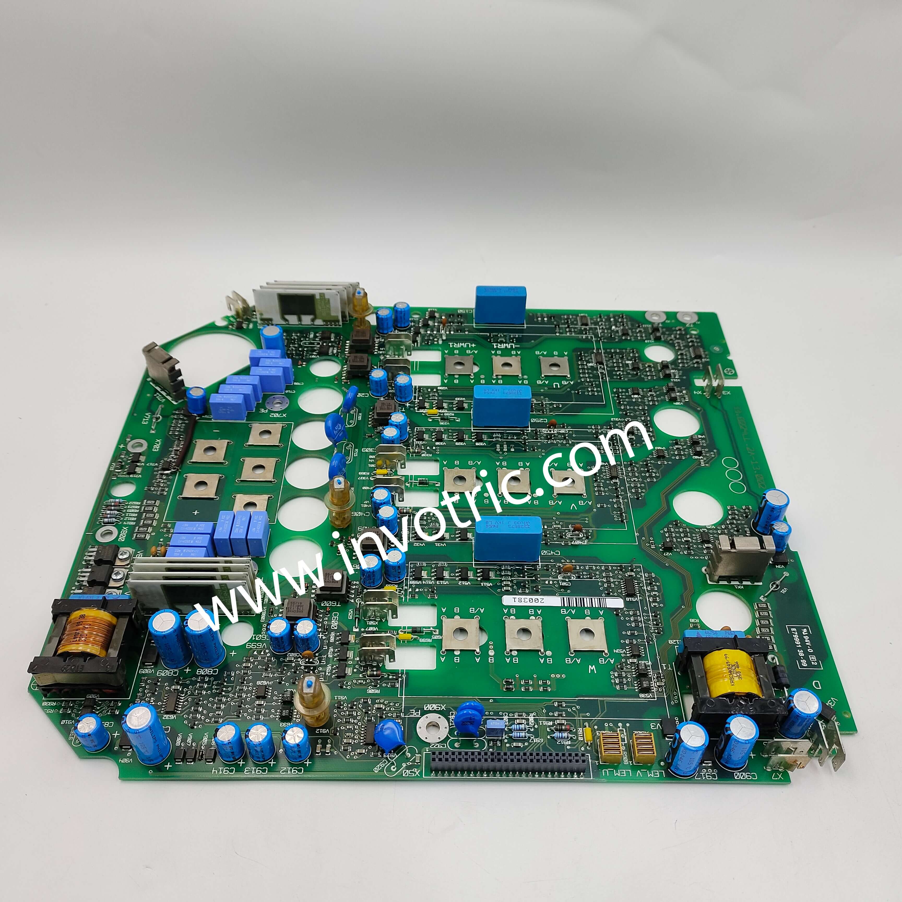 33.8224LL.3D-13.002 33.8224LL.3D-13.001 lenze board-1